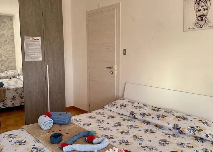 לינה וארוחת בוקר Marrelli קרוטונה